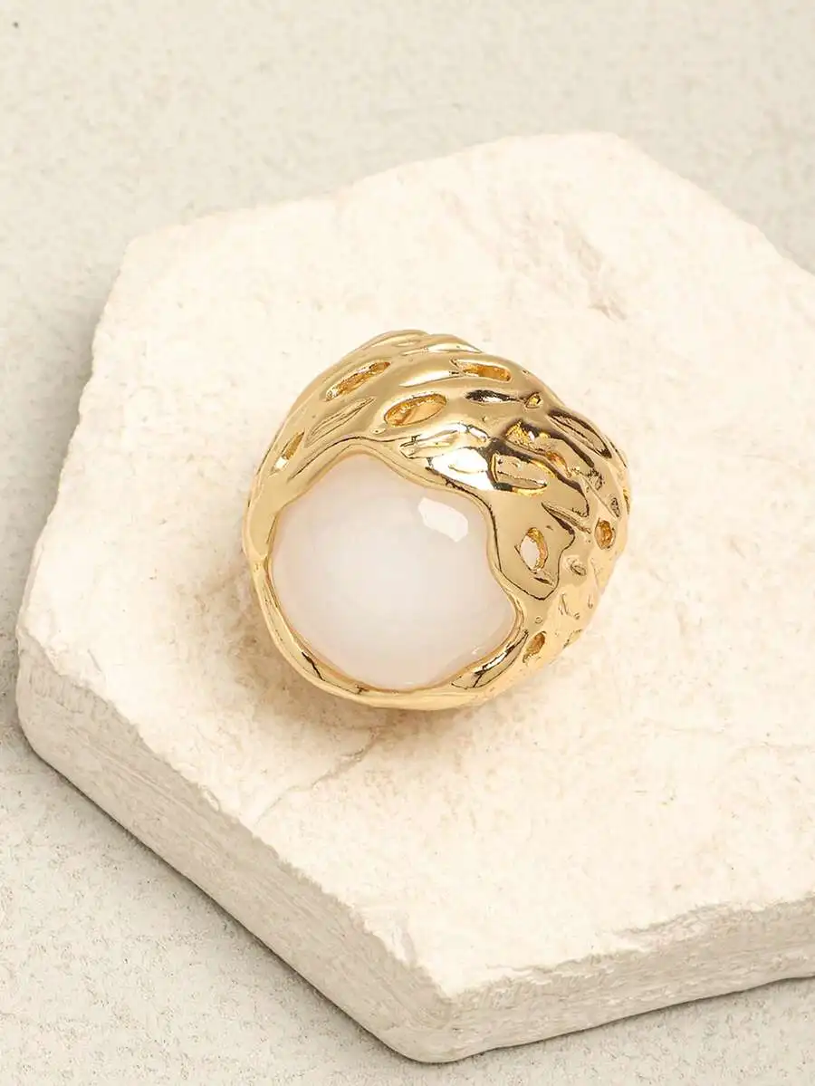 

Asymmetrical Exaggerated Fashion Ring For Women Daily Wear Party Gift