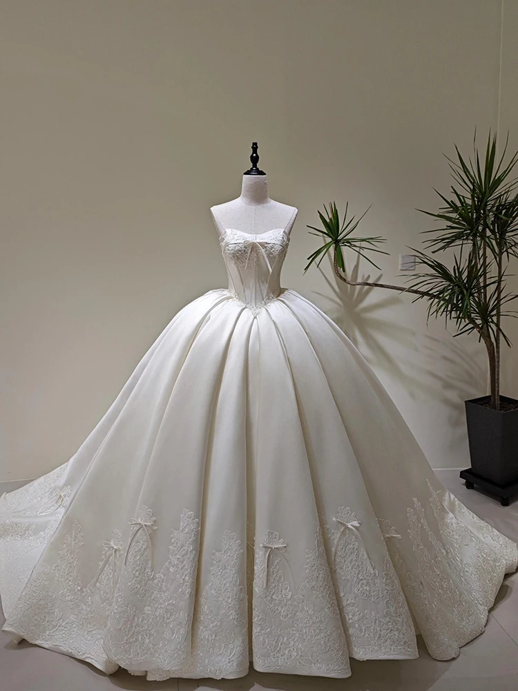 Vestidos de novia sin tirantes, vestidos de novia de satén de lujo, vestidos de fiesta personalizados, vestido de novia brillante, novedad de 2025