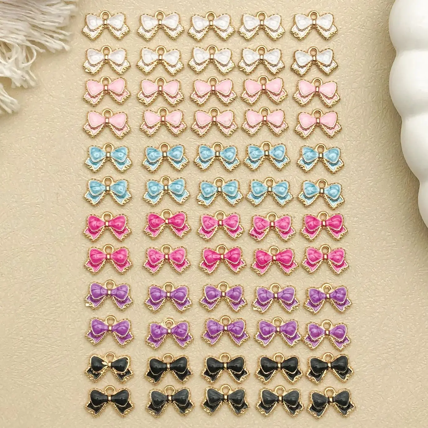 60 teile/satz 6 Farben niedlichen Bogen Charms Legierung Anhänger Schmuck machen Bastel zubehör für DIY Ohrringe Halskette Armband