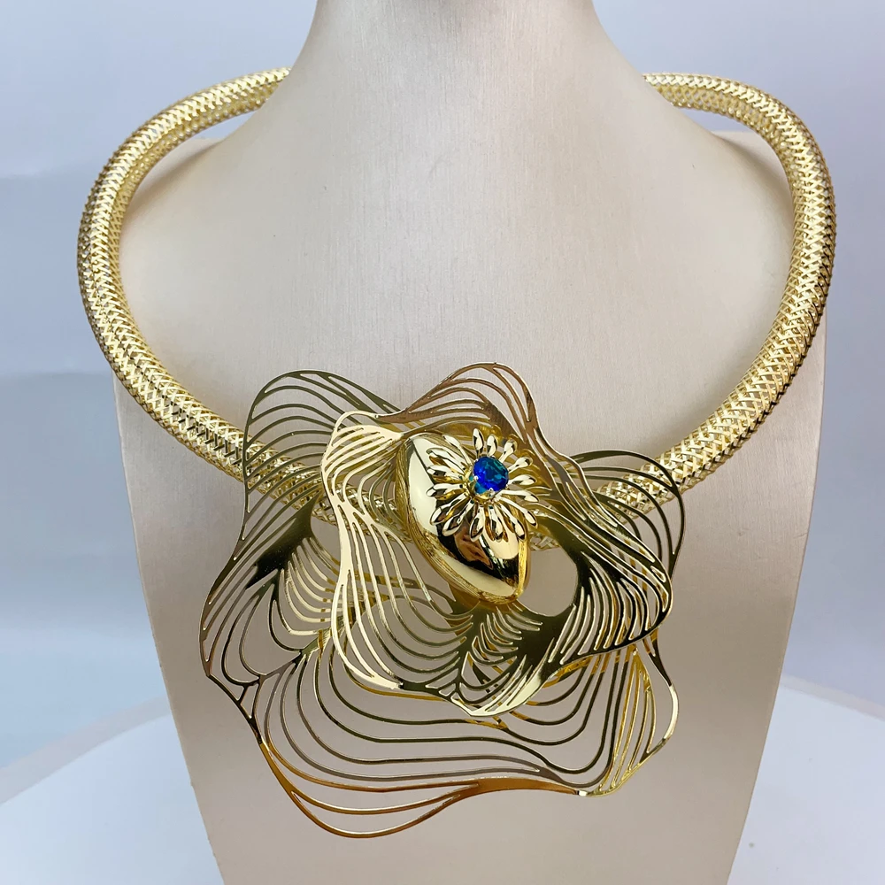 طقم مجوهرات عصرية للسيدات من EMMA قلادة وأقراط برازيلية مطلية بالذهب لمجموعة هدايا إكسسوارات الحفلات