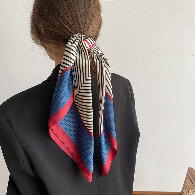 وشاح 100% الحرير أوشحة مربعة النساء الساتان الفاخرة سيدة باندانا طباعة وشاح عصابة رأس شال الشعر التفاف منديل