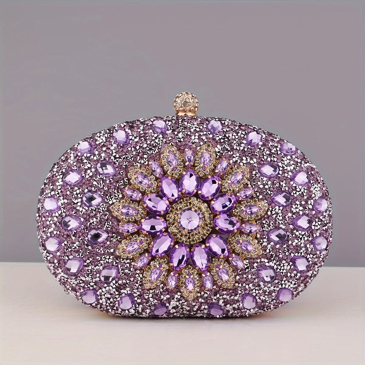 Shimmering Crystal Rhinestone Clutch Bag - Luxurious Evening Purse for Parties, Proms, & Galas - Fashion-Forward Design Ideal fo