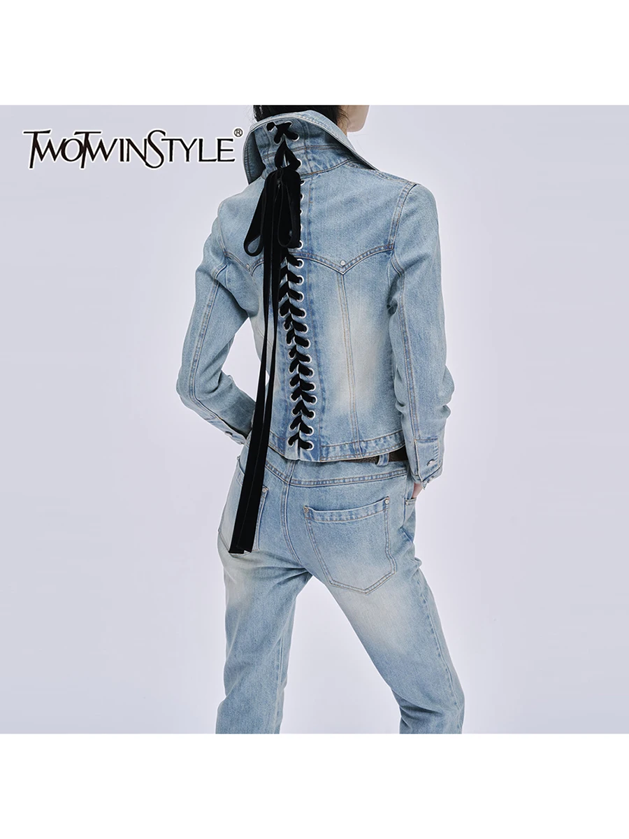 

TWOTWINSTYLE утягивающие модные куртки с металлическими пуговицами для женщин, короткая куртка с лацканами и длинными рукавами в стиле пэчворк на шнуровке, женская