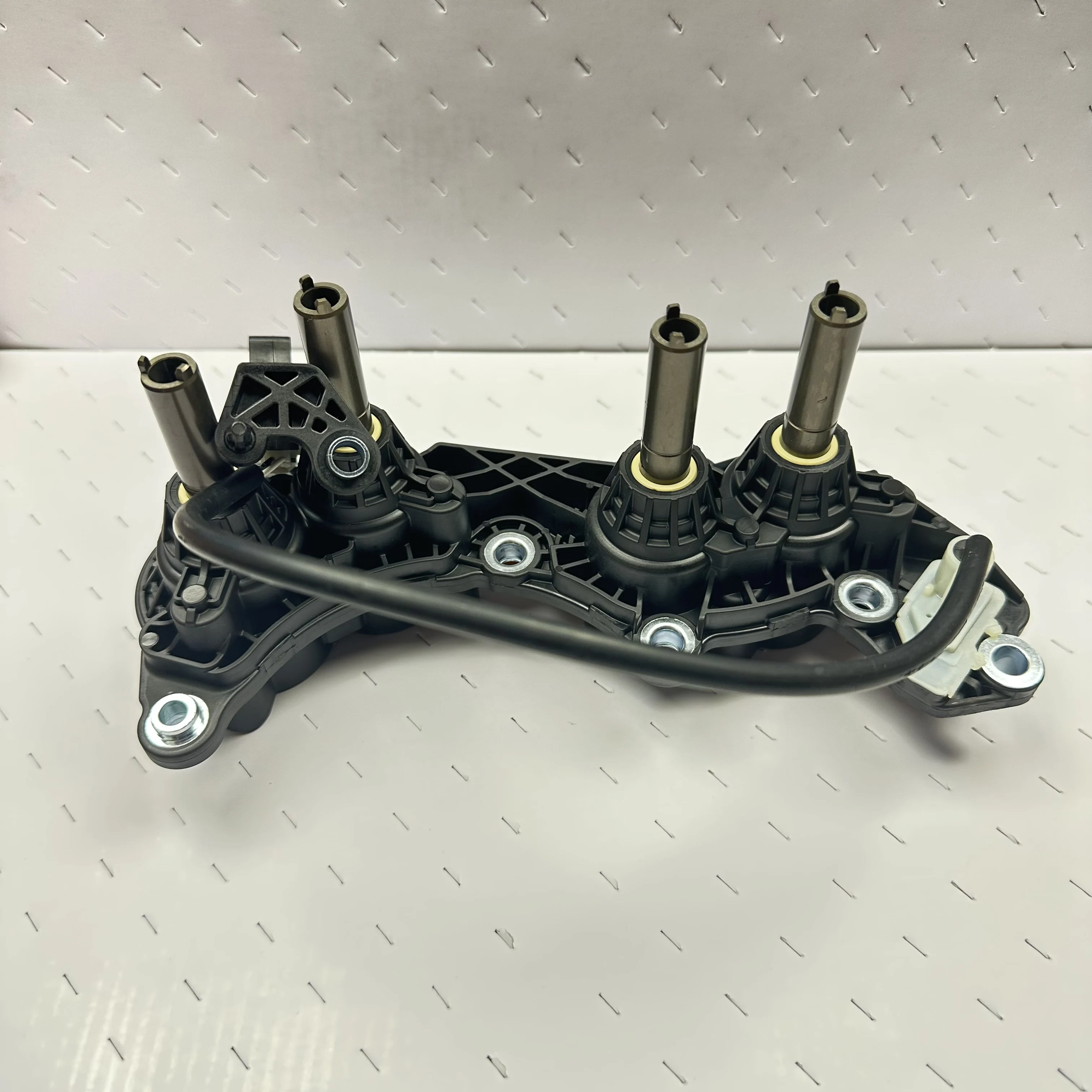 

DL382 0CK Gear Adjuster Automatic Transmission Parts Transmission Shaft Selector DL382 0CK Gear Regulator