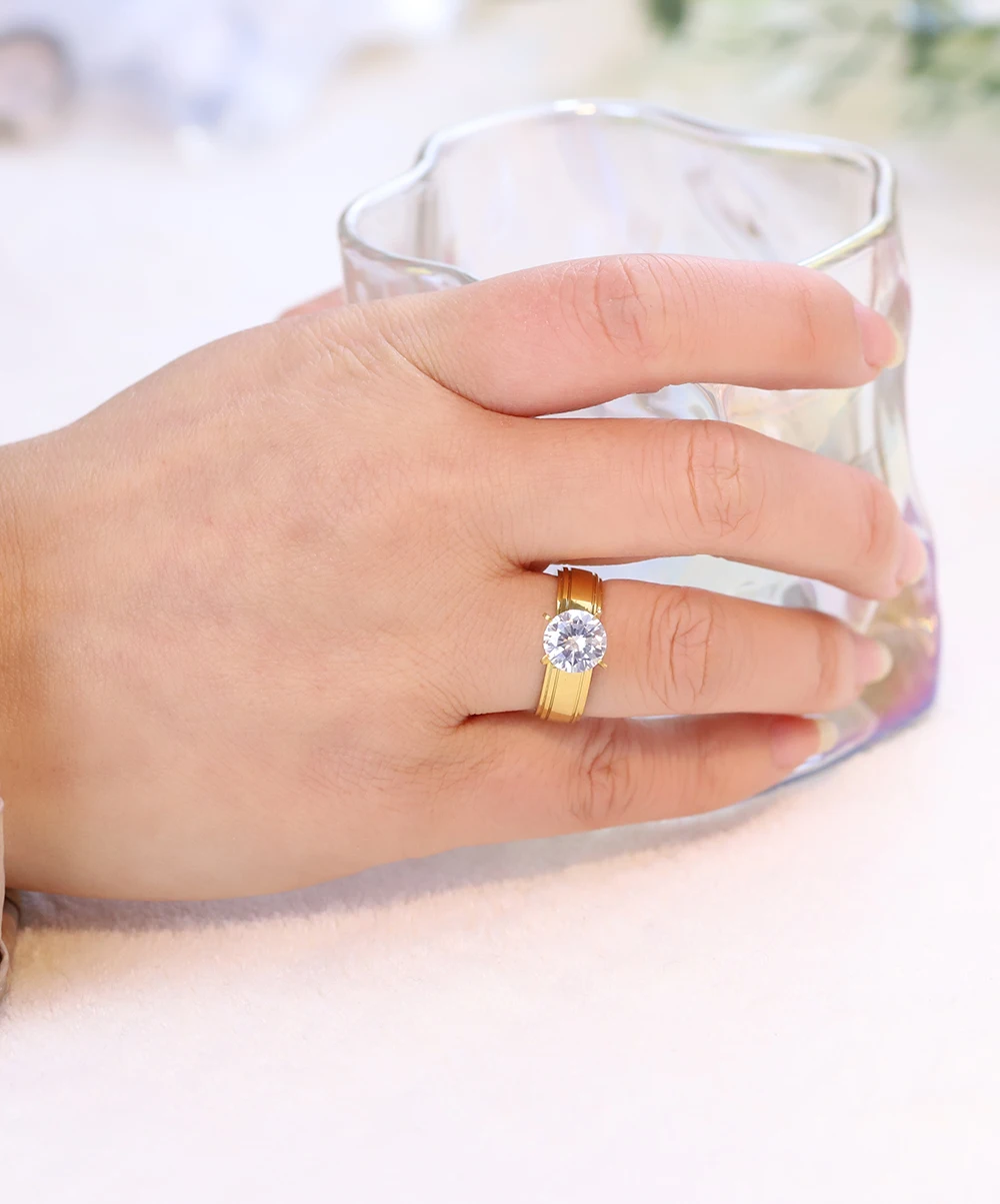 VQYSKO Jewelry wholesale fashion womens jewelry accessories lot womens rings fashion Gold Color Stainless Steel