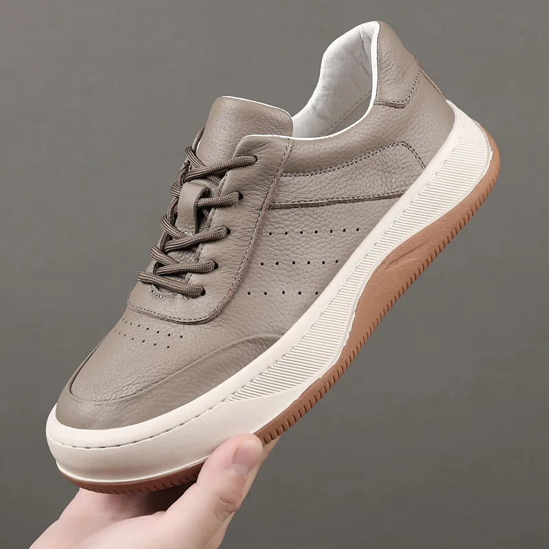 

Men's Sneakers and Casual Shoes for Man Shoes Mesh Ventilation, First-layer Cowhide, Front Lace-up, Rubber Sole N-30666