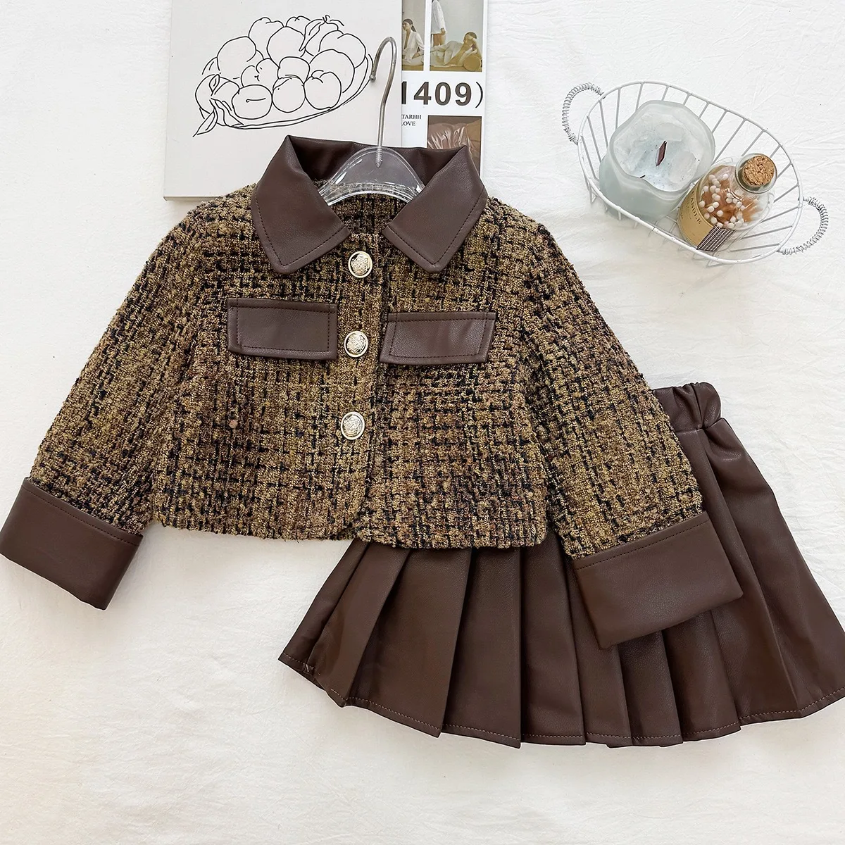 2026 Spring and Autumn Girls' Set New Small Fragrant Style Coat Pleated Leather Skirt Two Piece Set Trendy Style
