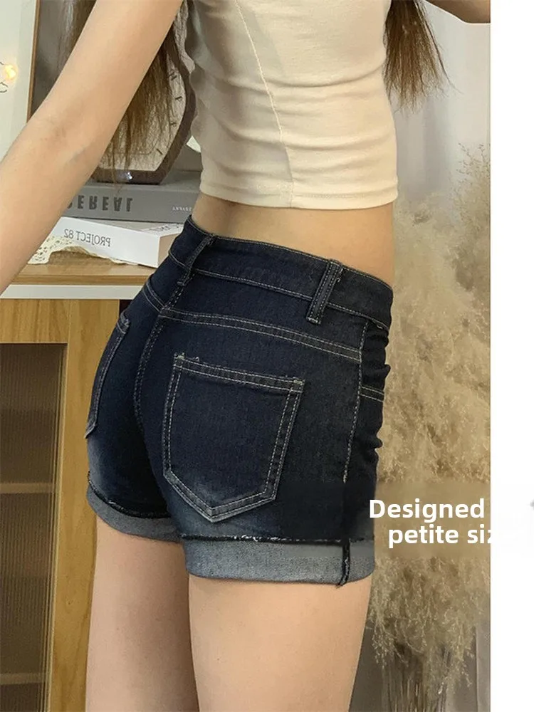 Trendy Short Denim Shorts Women's Summer New Style Tight Fitting Hot Pants Casual Cotton Elastic Low Waist Straight Leg Jeans