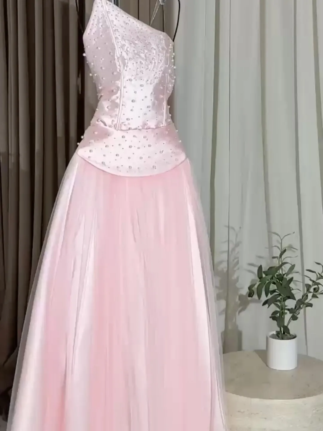 Customized Pink Strapless Pearls Prom Dresses 2025 A-Line Elegant Sleeveless Wedding Party Dress Formal Gowns For Women Gala