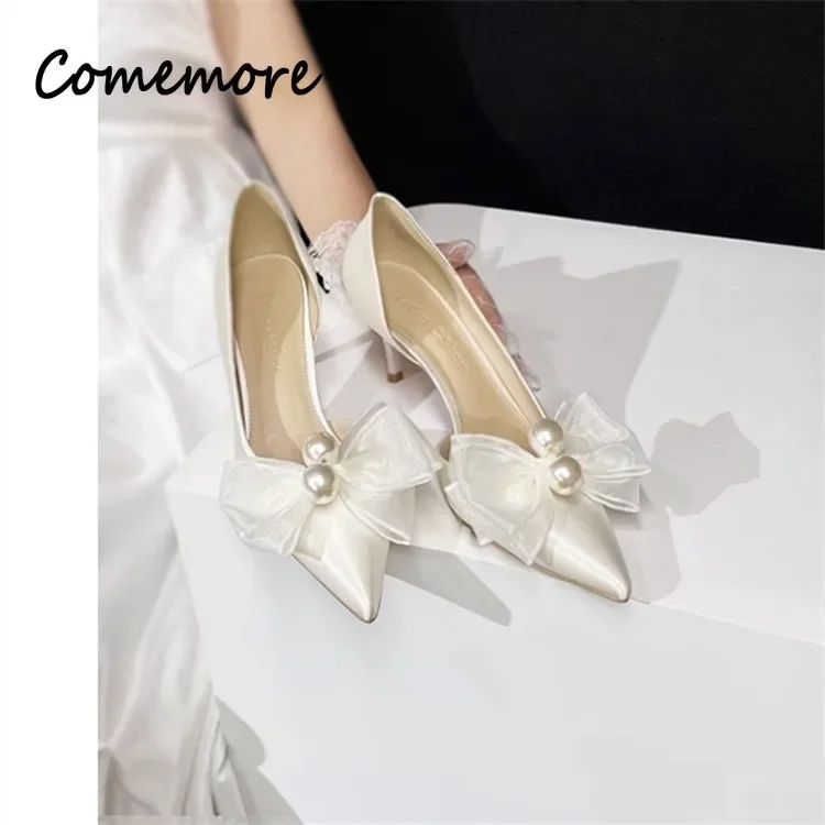 Słodkie buty ślubne Bow Pearl Pointed Side Empty High Heels Women Thin Heels Bridesmaid Shoes Sexy Pumps Ladies Dress Stilettos