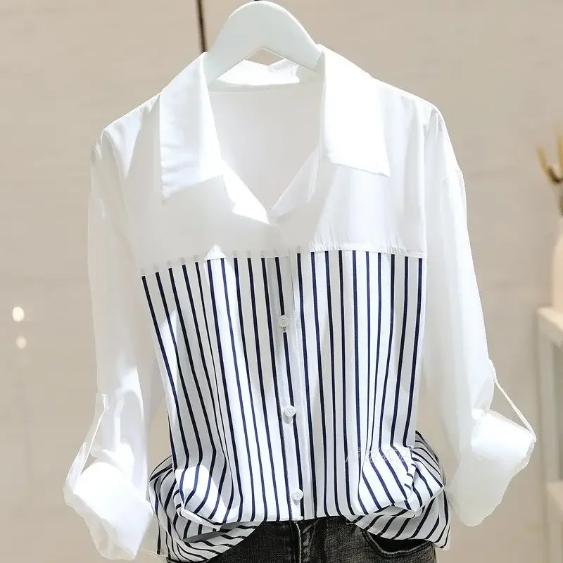 2024 Spring and Autumn Women's New Stripe Splicing Design Feeling Small Blouse Loose Slim Casual Comfortable White Shirt Z109