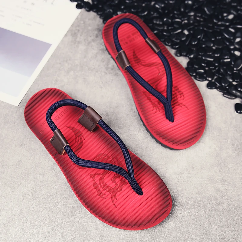 Men's new flip flops super comfortable and fashionable men's flip flops summer beach flip flops men's fashionable breathable cas