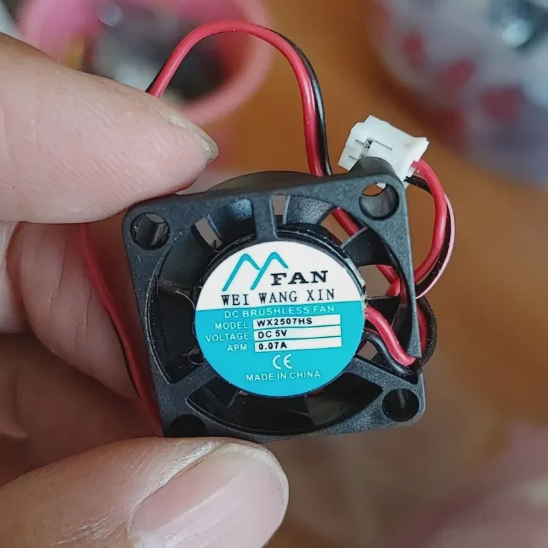 

for WEI WANG XIN WX2507HS DC 5V 0.07A 2.5CM Cooling Small Fan
