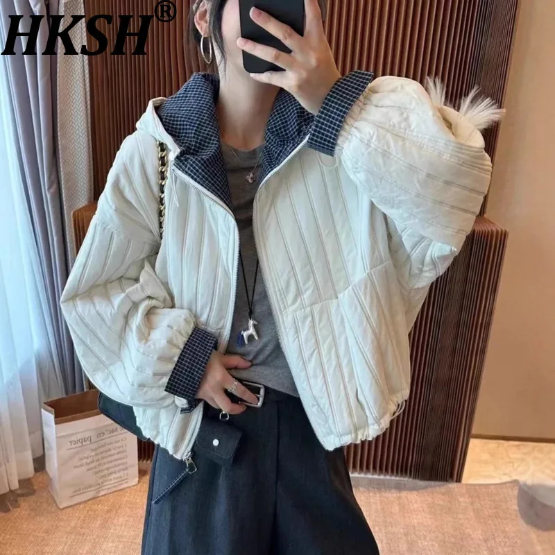 

HKSH 2025 осень-зима новое женское пальто на хлопковой подкладке с капюшоном на молнии в клетку с цветными блоками элегантная модная тонкая ватная куртка HK13963