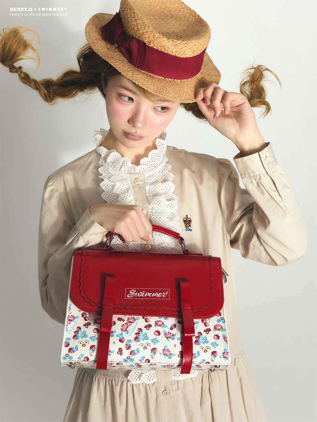 2026 New Japanese Original Sweet Cute Printed Messenger Bag Female Lolita Elegant Retro Portable Shoulder Messenger Bag Women