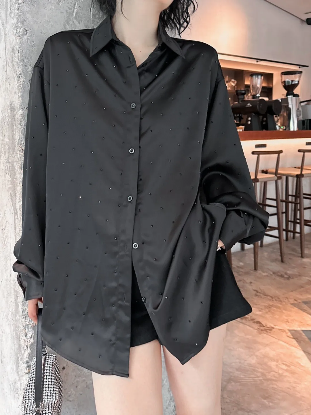 

2024 Summer and Autumn New Women's Clothing Hot pressed loose silhouette silk shirt 0808