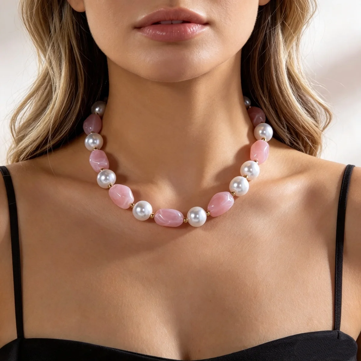 Französische sanfte barocke Halskette mit simulierten Perlen aus rosa Harz für Damen und Herren, elegante, süße, unregelmäßige Perlen, Choker-Schmuck, Geschenk – Detail 6