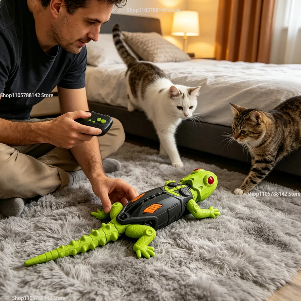 Gecko Rush Cat Toys that Climbs the Wall Climbing Lizard Spider for Cats,Dual Mode for Floor & Wall Prank Control Lizard Cat Toy