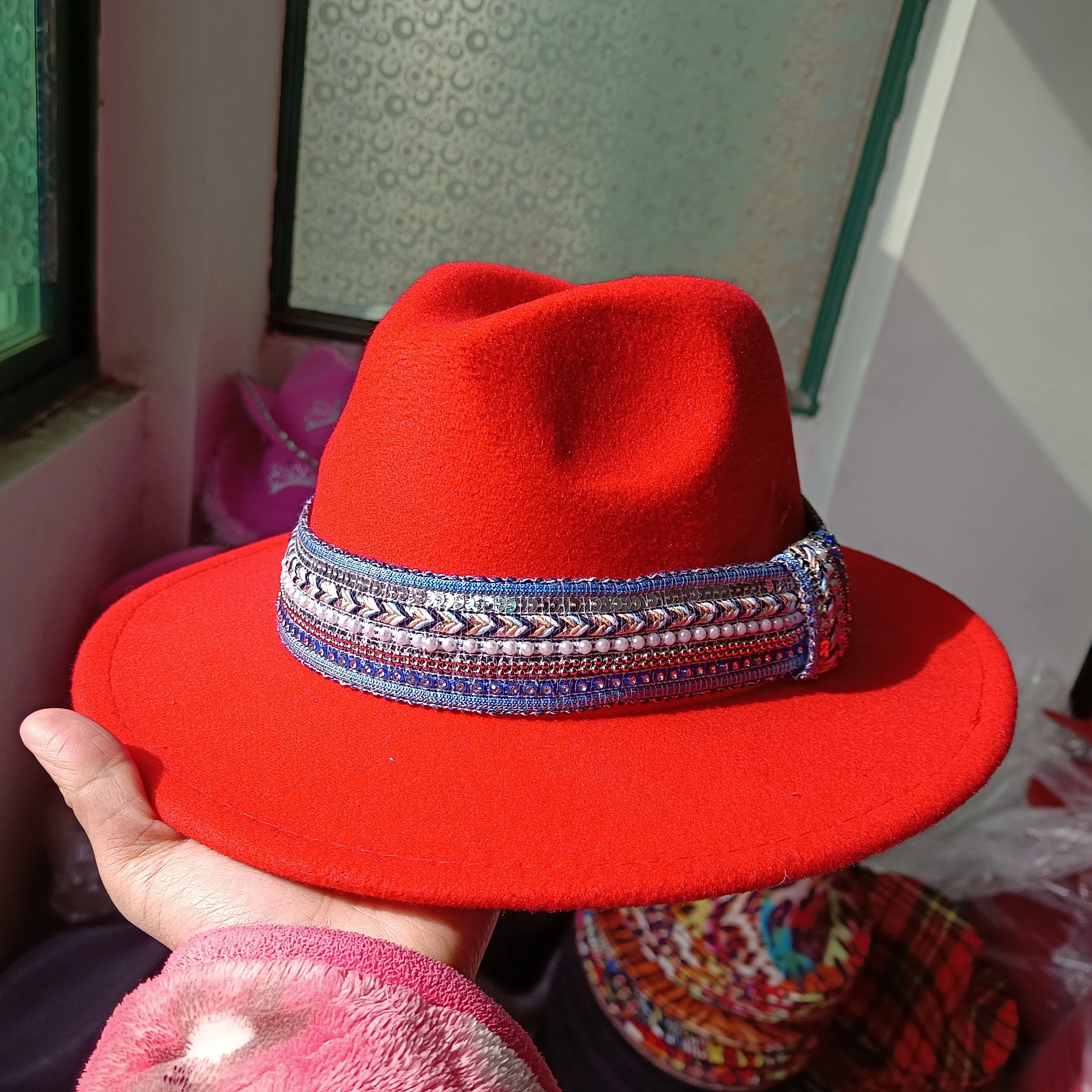 

Handmade straw hat on the top of chessboard, European and American vintage style hat, women's binding design, Panama beach hat