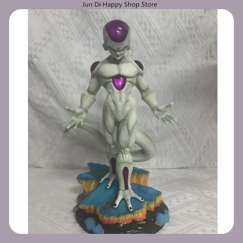 

Фигурка аниме-персонажа Императора Фризы из вселенной Dragon Ball, планета Намек, стоящая поза с расправленными руками - модель-статуэтка 28 см