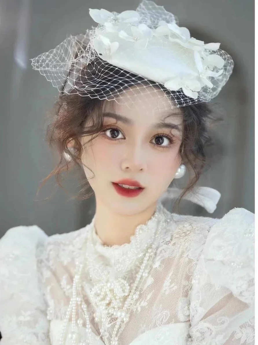 White French top hat headgear women's wedding dress cheongsam dress mesh retro socialite flower Hepburn style