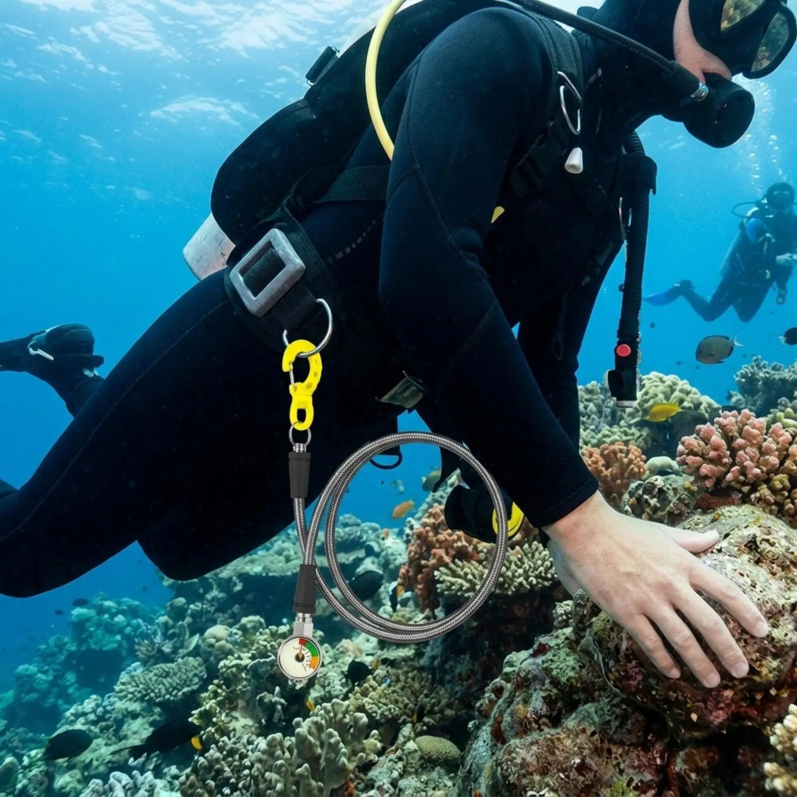 manometre-de-plongee-sous-marine-avec-crochet-tuyau-a-motif-en-fibre-de-carbone-dispositif-de-plongee-avec-tuba-tuyau-haute-pression-professionnel-360-°-rotatif