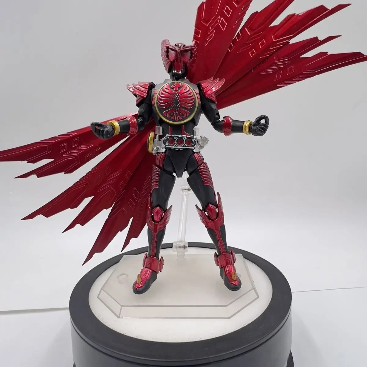 SHF Kamen Rider OOO Bird Combo Action Figure with Articulated Joints, Great Addition to Kids' Toy Collection