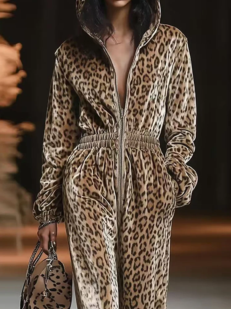 

2026 Spring Leopard Print Waist Fashion Jumpsuit Retro Long Sleeved Pocket Romper High Street Loose Zipper Women Casual Playsuit