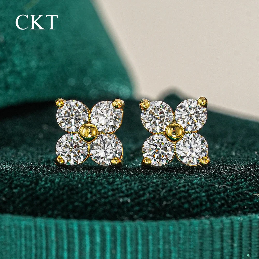 

CKT 0.8ct D Color Moissanite Small and Exquisite Rose 18k Gold Four-leaf Clover Earrings Gold Non-fading Diamond Fine Jewelry