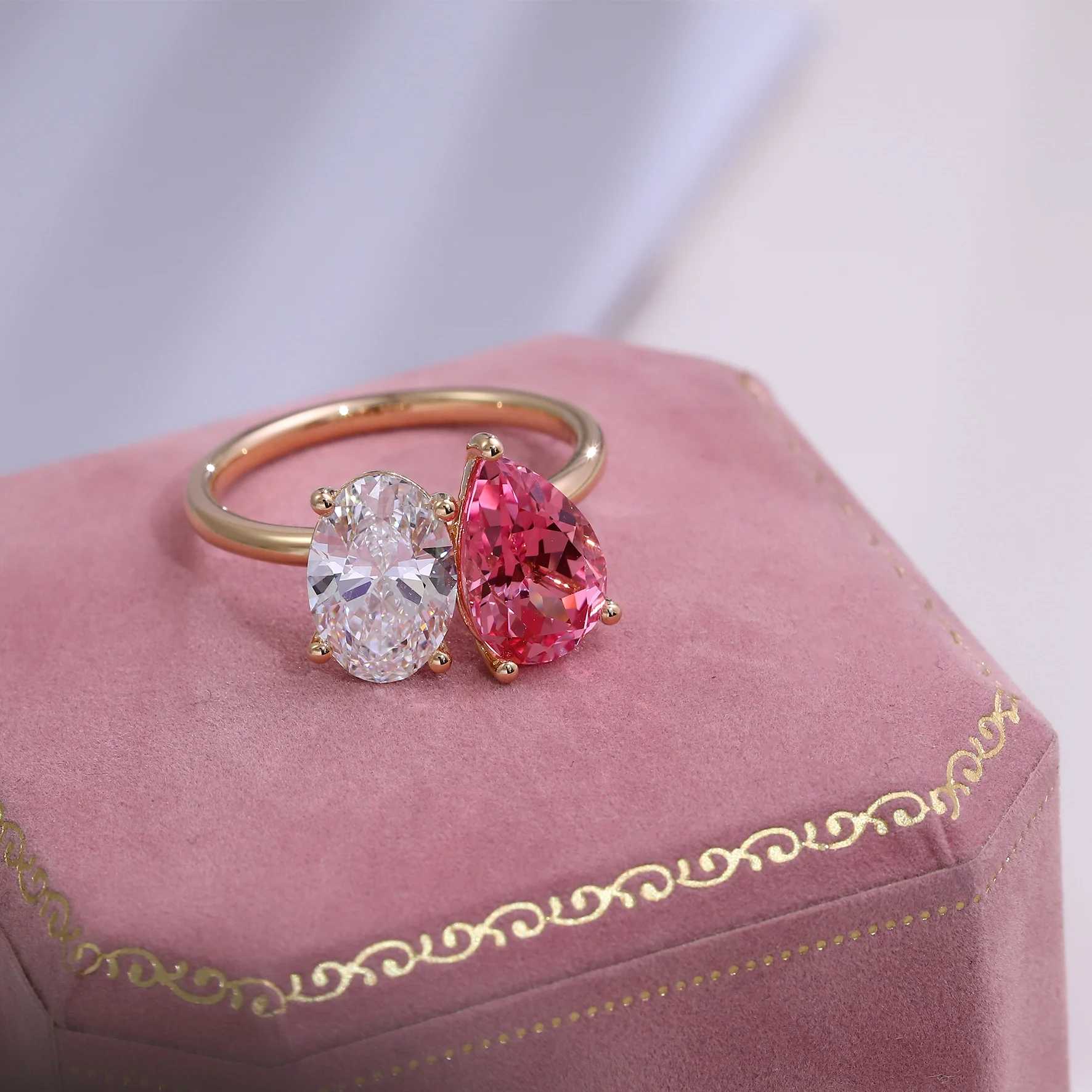 

Provence Wedding Ring 18KGold IGI EF/VS Lab Diamonds Oval Cut for Women toi et moi rings twin stone Pink Lab Gemstone Custom
