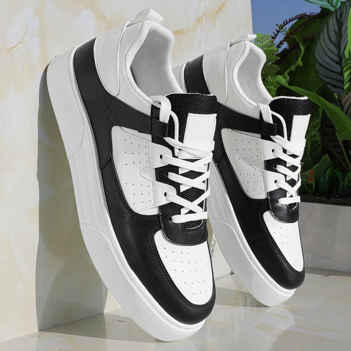 New Men's Versatile Casual Sports Skateboard Shoes, Comfortable and Trendy Thick-Soled Outdoor Commuting Hiking Sports Shoes