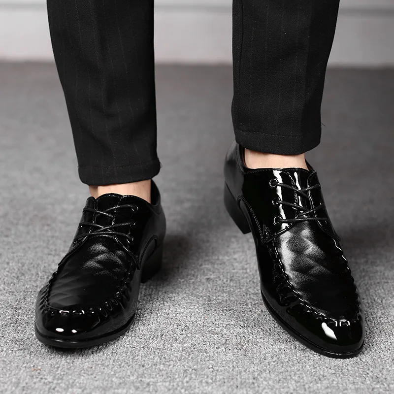 

Men's Dress Shoes Wrinkled Ripple Patent Tuxedo Classic Lace-up Formal Oxfords for Men 2026 New