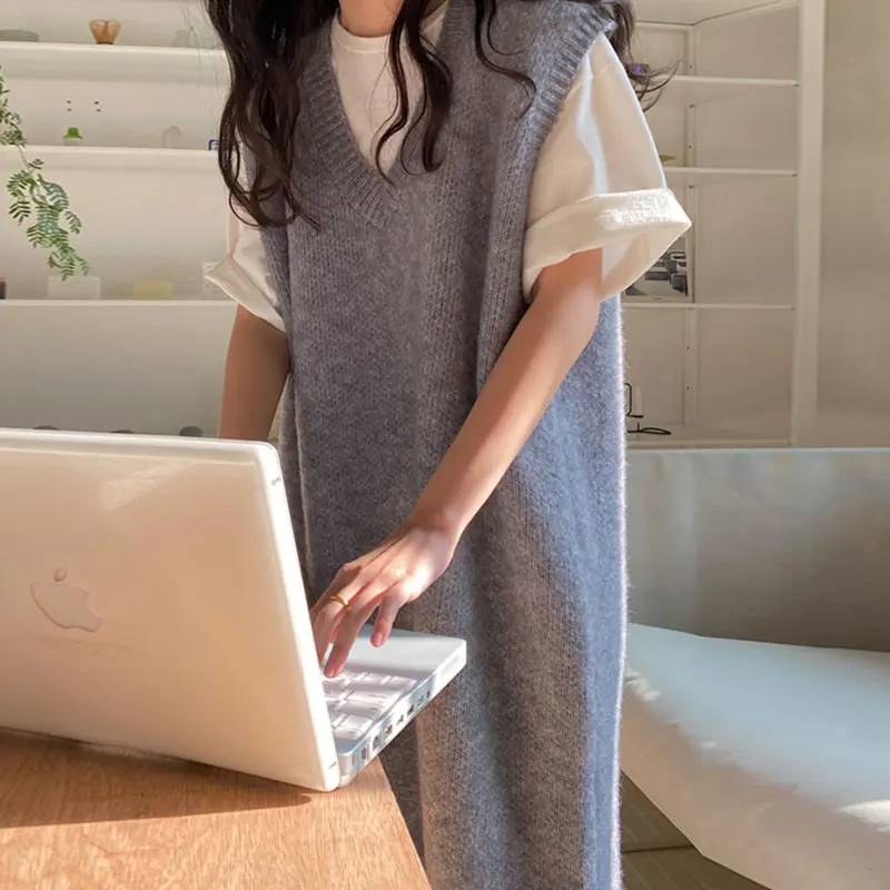 เสื้อกั๊กไหมพรมทรงตรงแบบหลวมสไตล์วินเทจเรียบง่ายสำหรับฤดูใบไม้ร่วง แฟชั่นเกาหลีสำหรับผู้หญิง