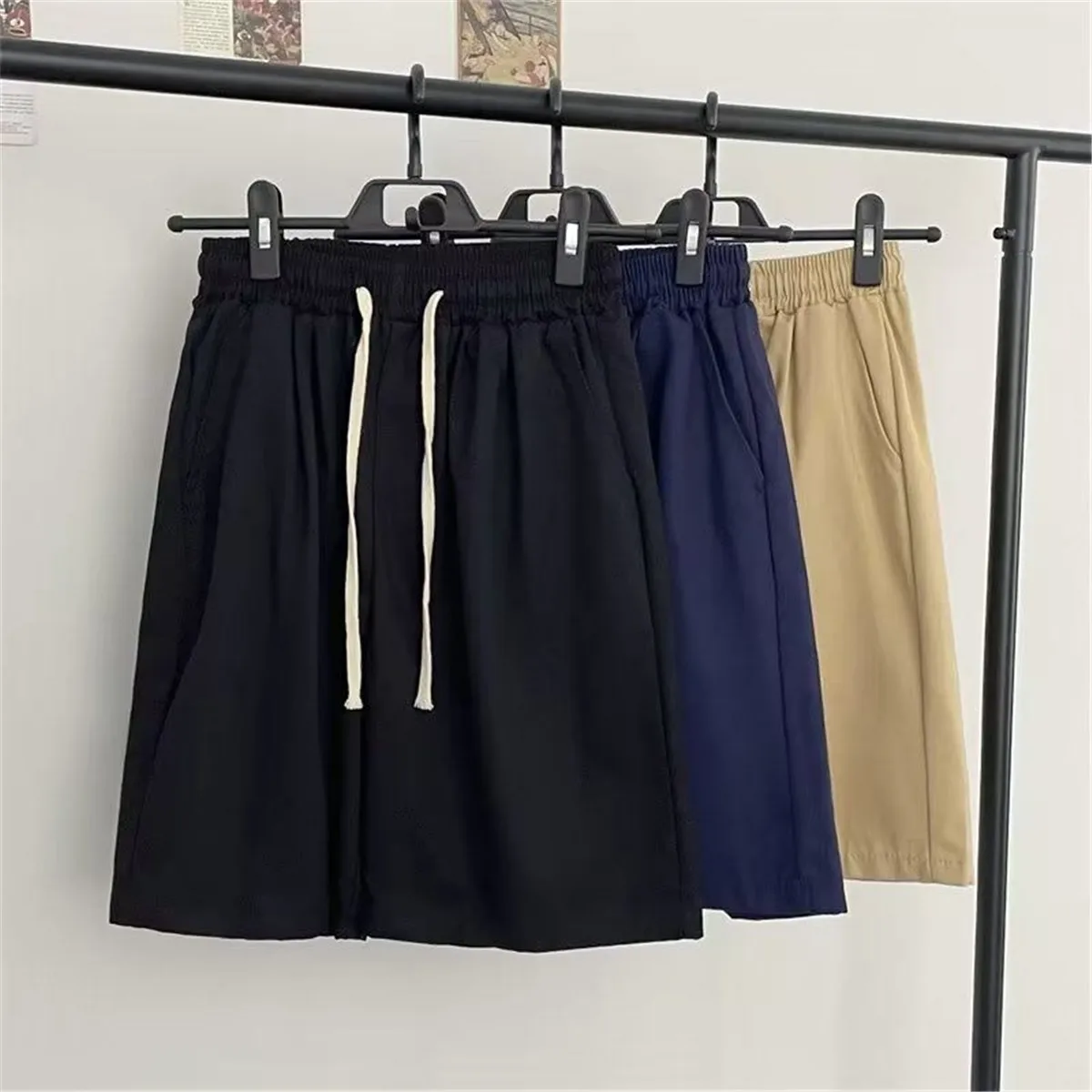 

Solid Cool Summer New Men Casual Shorts Trend Brand Men Black Color Fashion Korean Style Running Cotton Drawstring Shorts Male