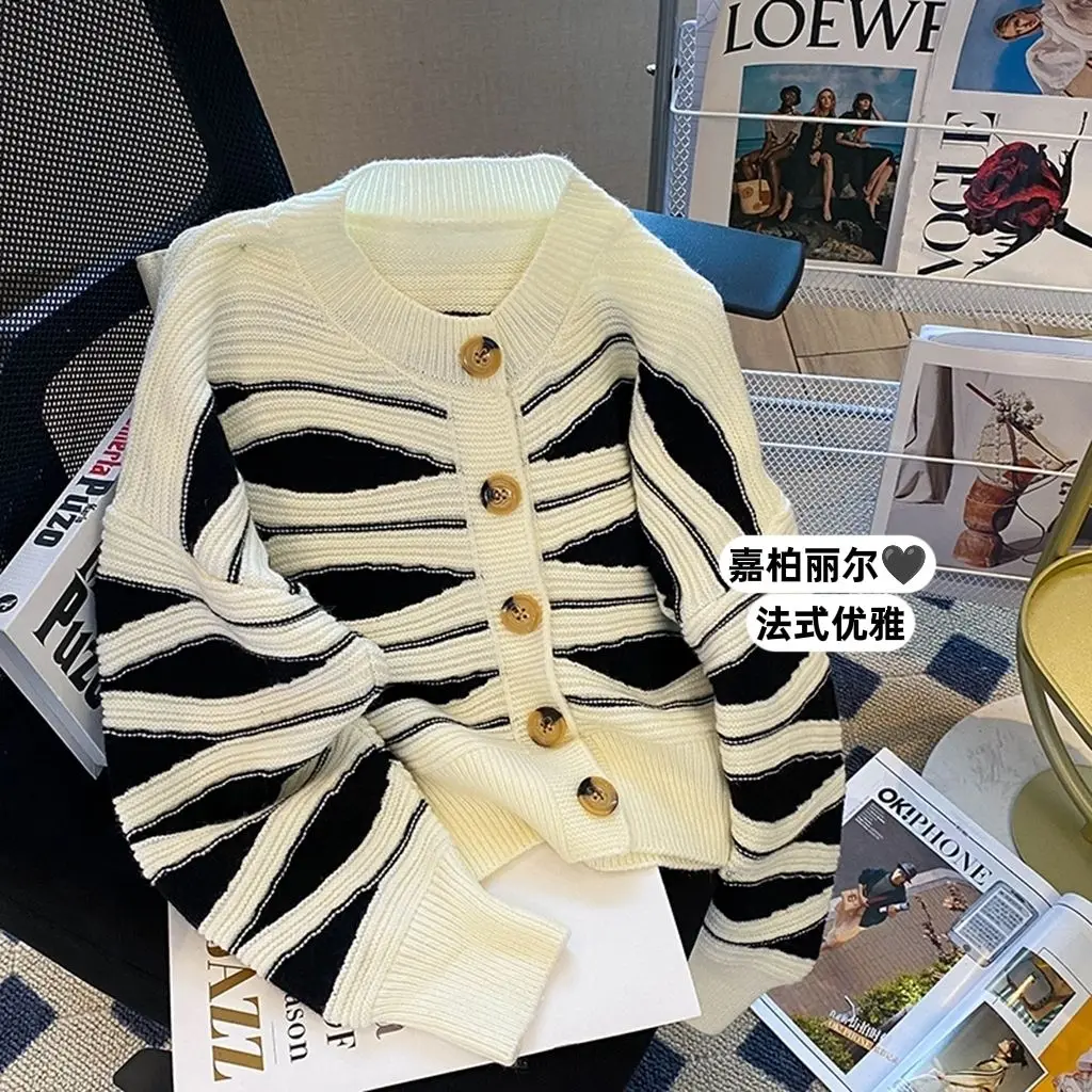 Striped Sweater Women Autumn New Knitting Cardigan Female All-match Loose Geometric Cardigan Coat Women\'s Clothing Trend Top Tee