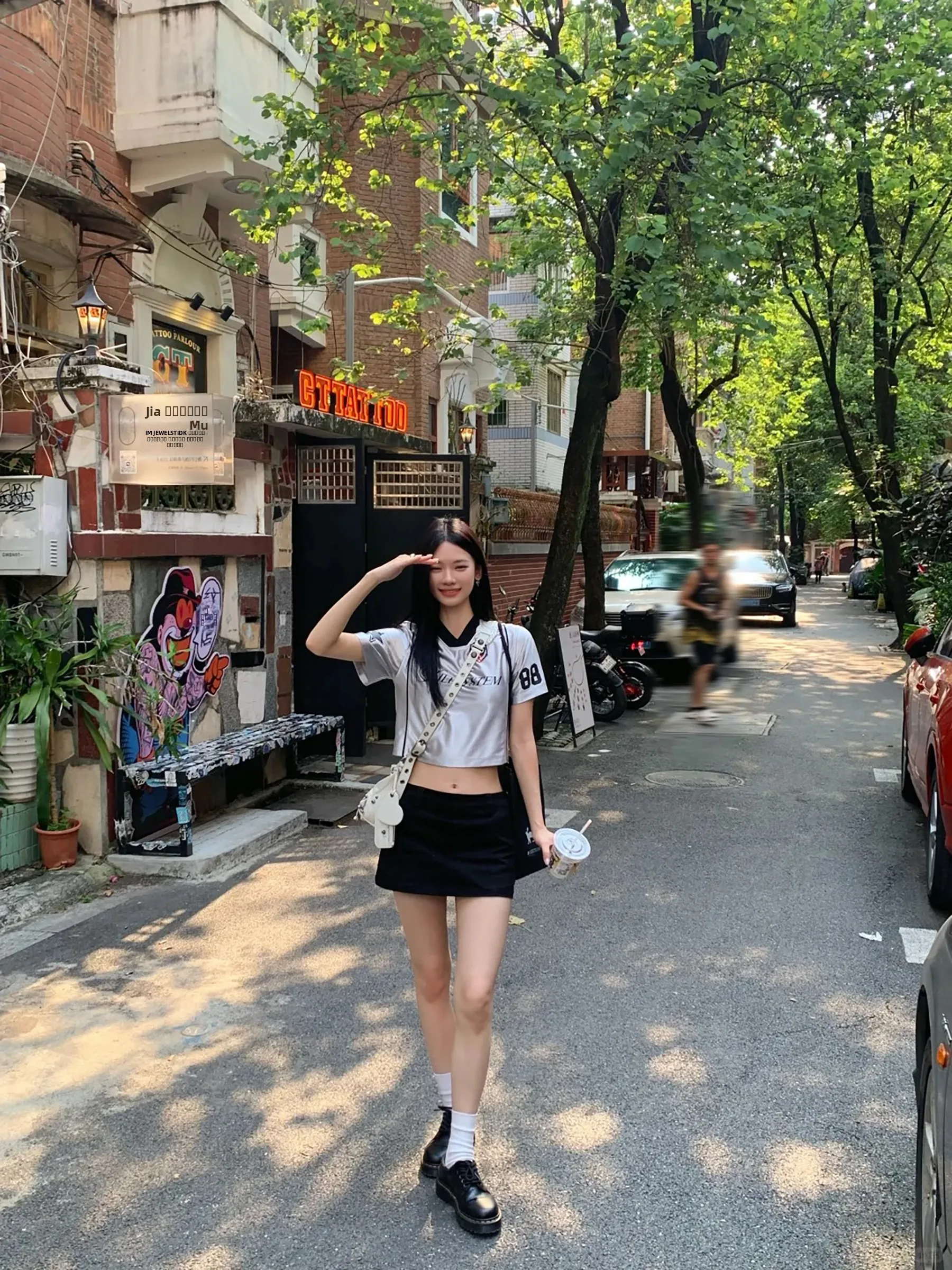 T-shirt in jersey American Sle da donna con stampa di lettere estive Slim ort Sve ort Lunghezza Street Sle V-Ne Top casual