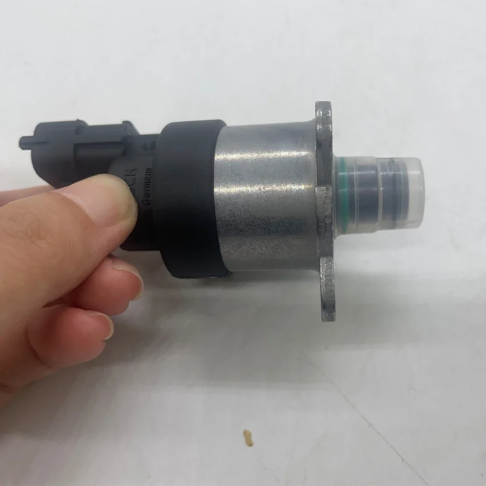 In Stock 0928400726 0928400728 71754810 Fuel Metering Solenoid Valve Fuel Pump Inlet Metering Unit For Ivecoo F-iat