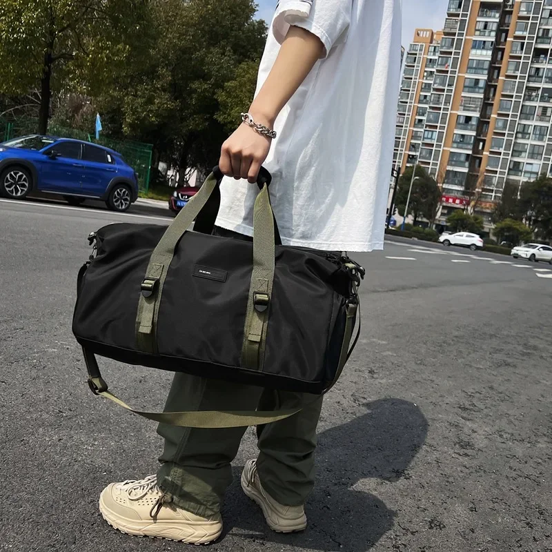 Streetwear Style Nylon Shoulder Men Bag Large Capacity Nylon Gym Travel Man Bag Casual Commuter School Men Handbag Duffle Bag