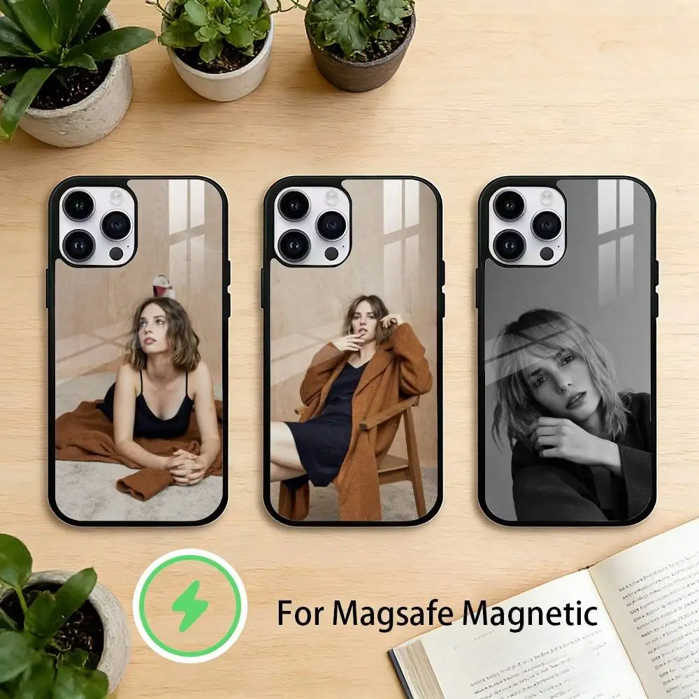 

american maya hawke Phone Case For iPhone 17/16/15/14/13/12/Plus/Pro/Max for Magnetic Wireless Charging