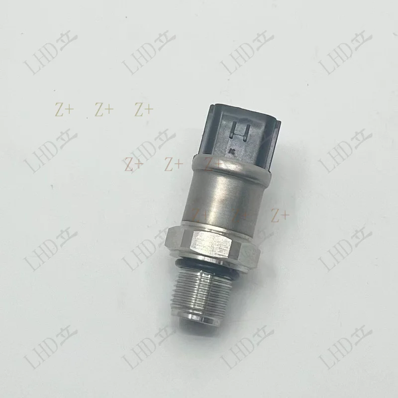 Z+   For Hitachi Excaor ex120-2 ex123-3 ex200 ex220 ex60 Pressure Sensor 4436271