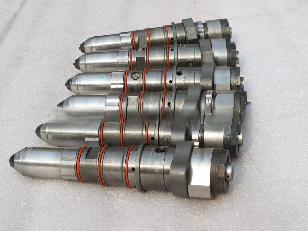 Machinery engine parts QST30 fuel injectors 3092639 3093293 4025281 fuel injector repair kits