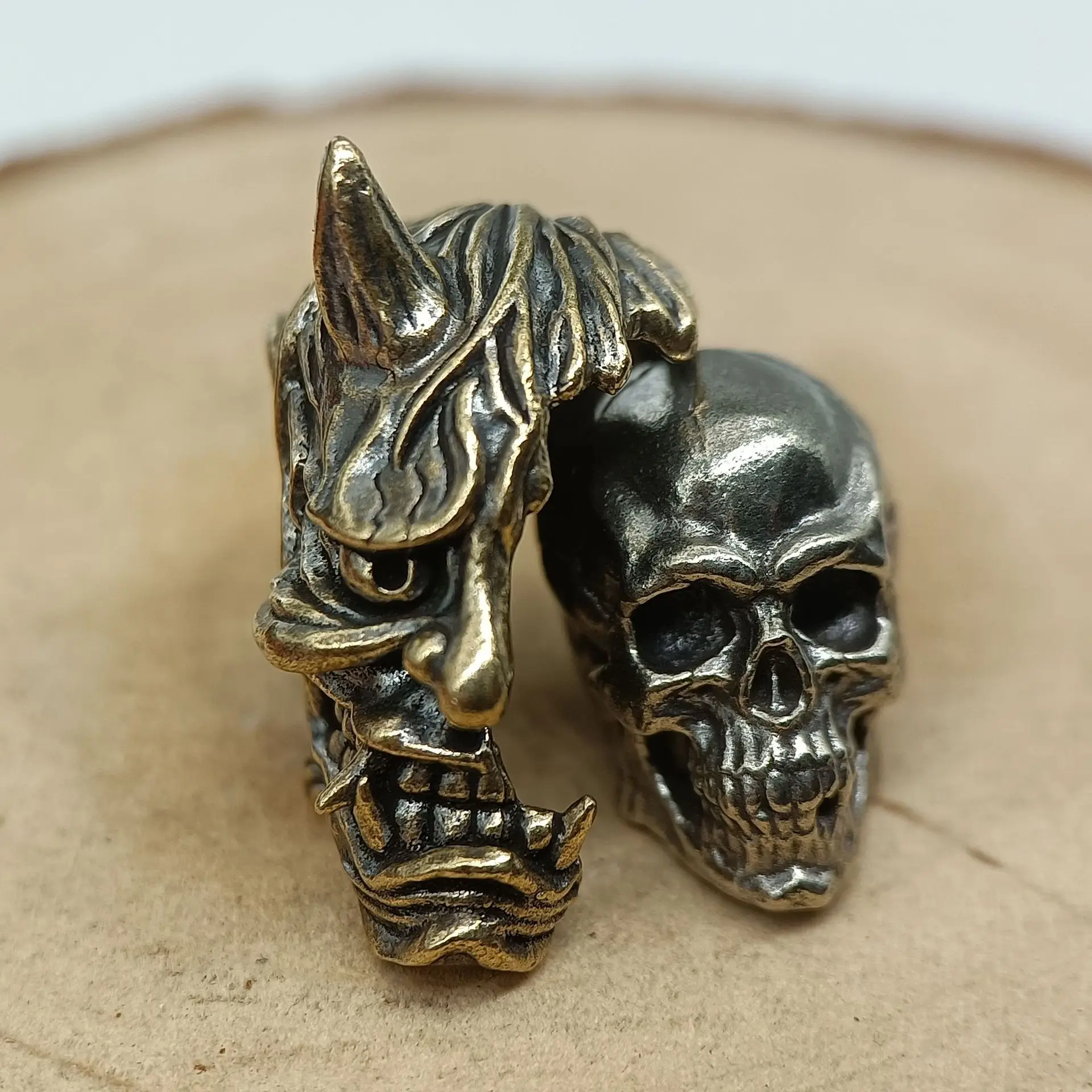 

Skull head Knife Beads EDC Wear Paracord Tools Brass Copper Lanyard Pendants Character Style Key Rings Zipper DIY Accessories