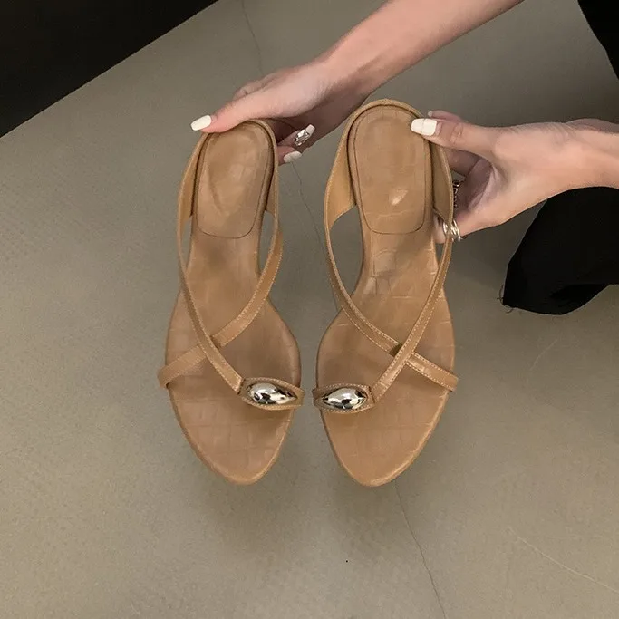 Low Sandals Woman Leather Increasing Height Bow Shoes Muffins shoe Summer Heels Low-heeled Flat Fashion Girls Retro Outside Clog