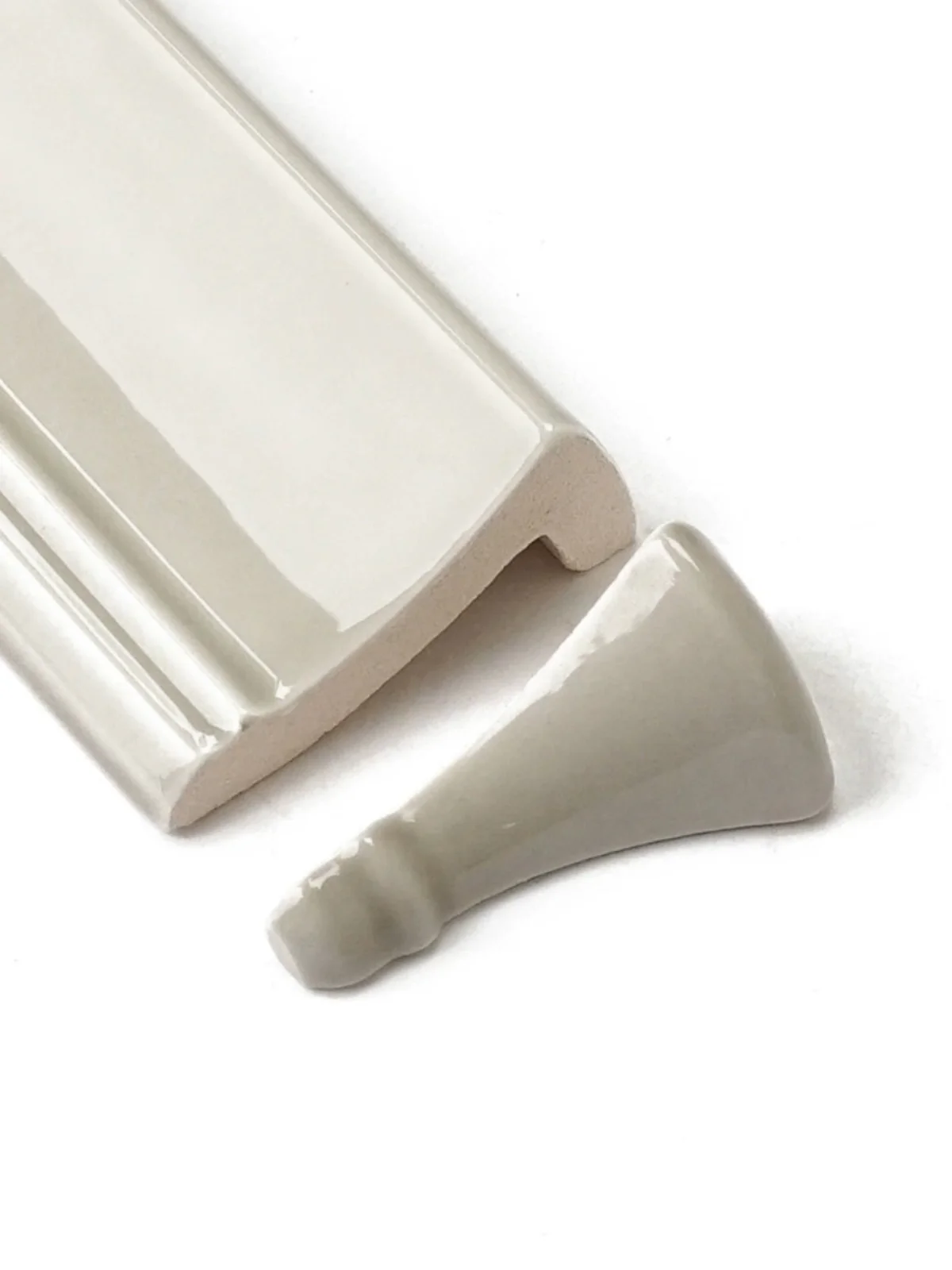 

Customizable Classical Color Tile Accessories Skirting