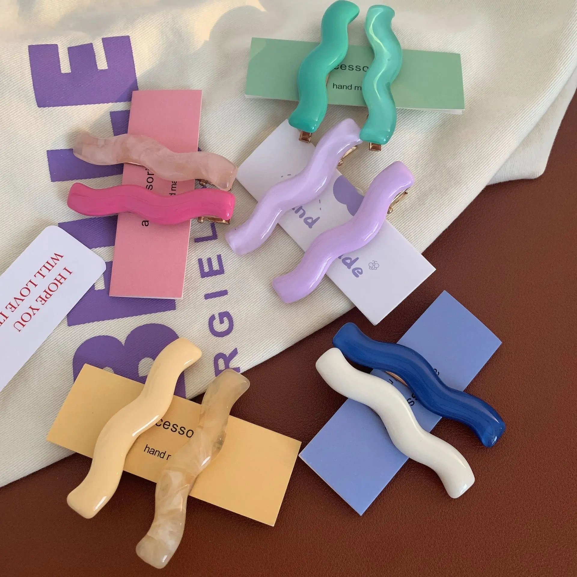 

Korean Style New 2pc Candy Color Wave Hair Accessories for Women Girls Jelly Color Hairpin Hair Clips Acetate Clip Hair Clip Y2K