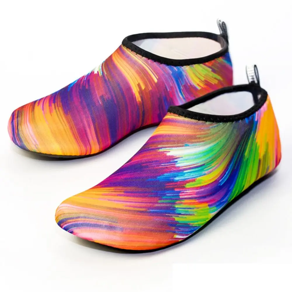 1 Pair of Dance 26cm Aqua Shoes XXL Sizes 42-43 Diving Shoes Anti Cutting Rainbow Color Sport Socks Swimming