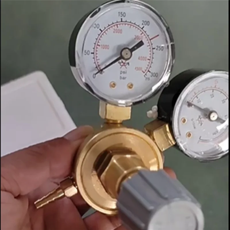

Argons CO2 Gauges Pressure Reducer Mig Flow Meter Control Valve Dual Gauge Welding Regulator-AA26
