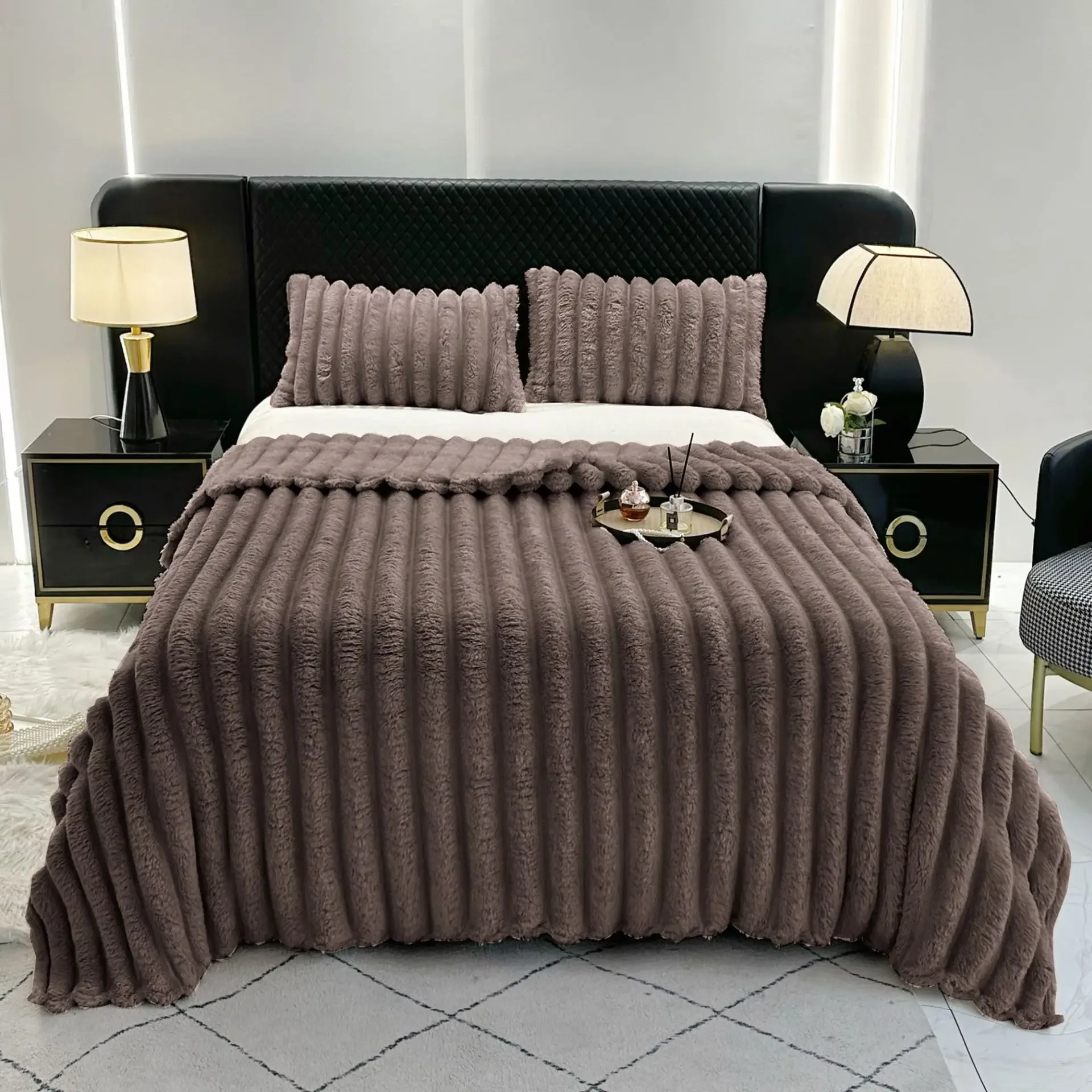

High-gram Weight Imitation Rabbit Velvet Stripped Blanket,thickened Soft and Comfortable Blanket Office Nap Thermal Sofa Blanket