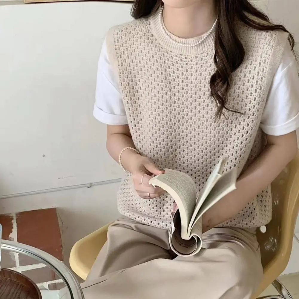 

Lightweight Women Vest Elegant Japanese Style Knitwear Tank Top for Women Hollow Knitted Vest with O Neck Loose Fit Summer