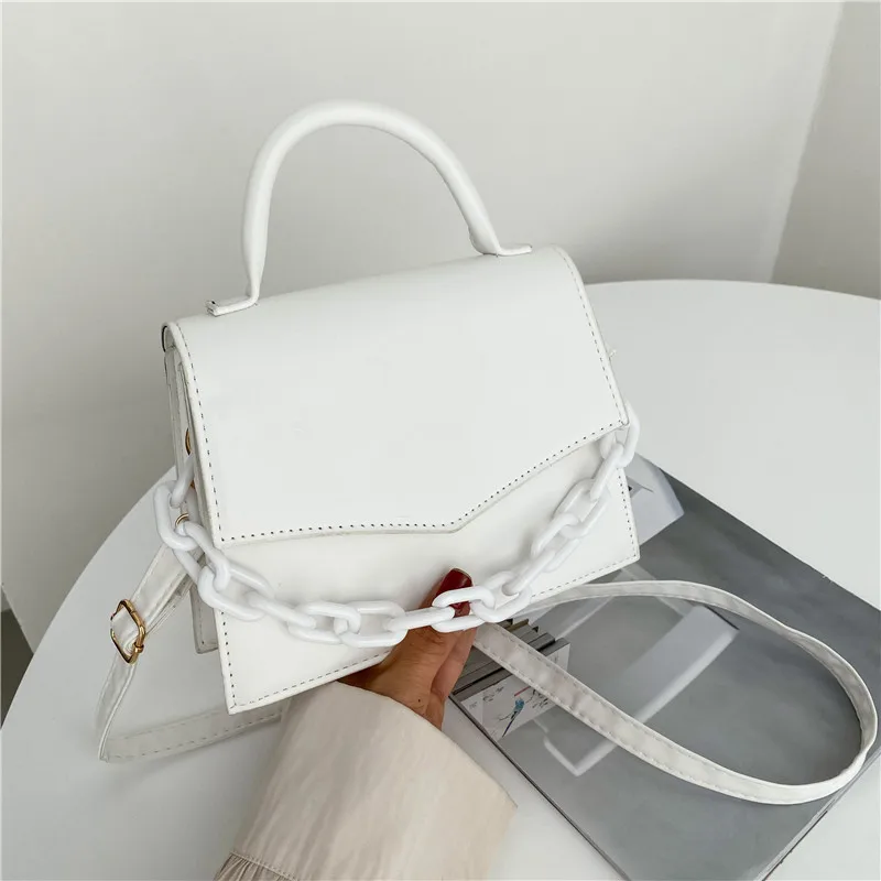 حقيبة مربعة بحزام سلسلة 2025، محفظة كتف عصرية للنساء، حقيبة يد بمقبض علوي بسيط، حقيبة كروس أنيقة، متعددة الاستخدامات